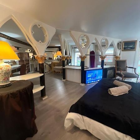 Av Montaigne Champs Elysee 파리 외부 사진